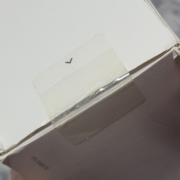 Microsoft Surface Dock - New in Box - Picture 5 of 5